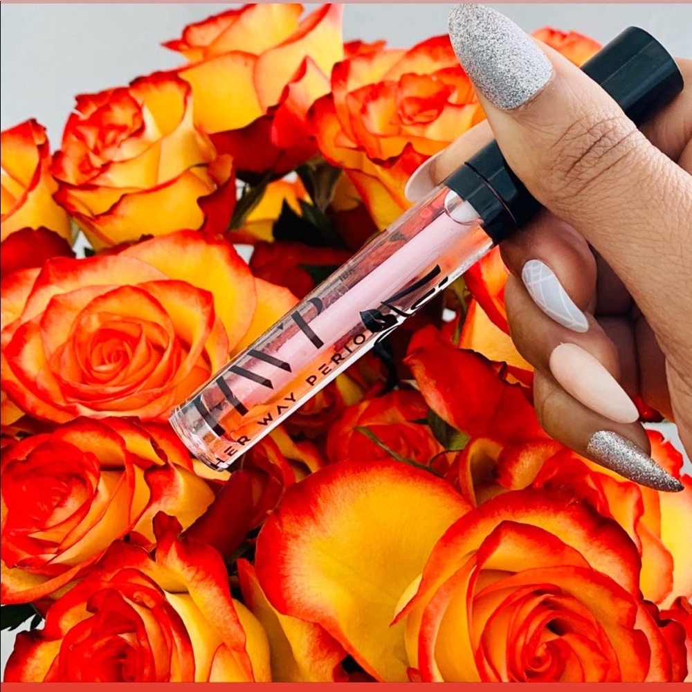 Lip oil :Strawberry